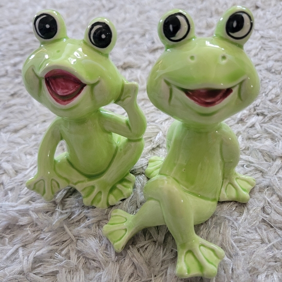 X2 Handmade ceramic vintage frog collection - Picture 2 of 2